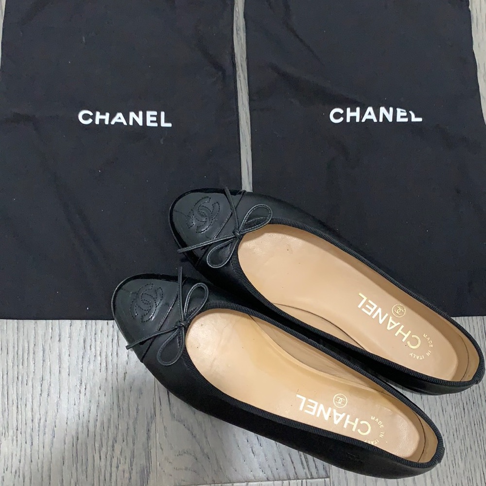 chanel ballerina flats 37.5  (7.5)